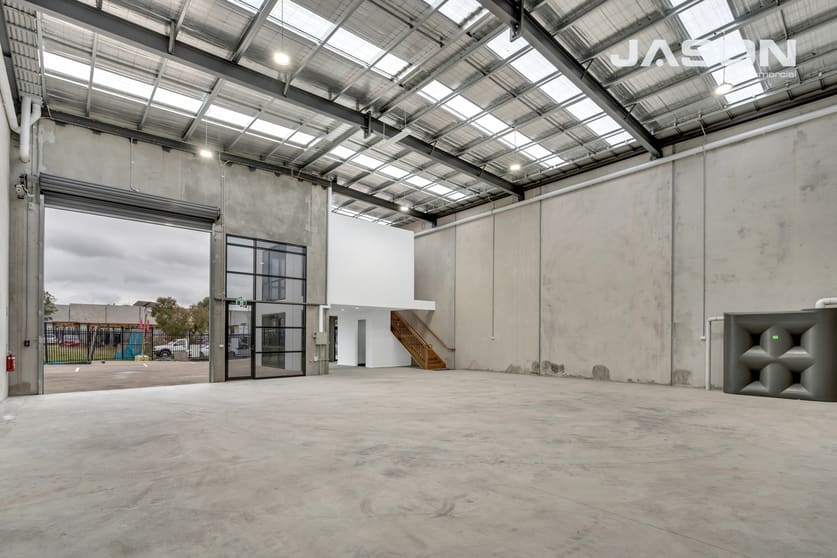 Click to view all images 2/13 Poa Court Craigieburn VIC 3064 - Image 3