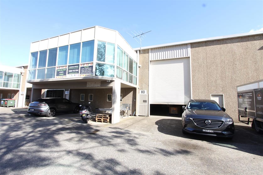 Click to view all images Unit 8D/1-3 Endeavour Road Caringbah NSW 2229 - Image 1