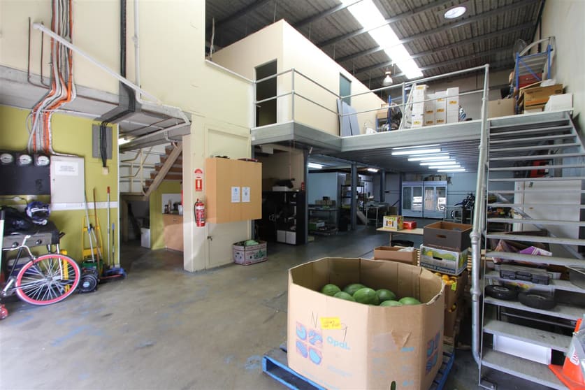 Click to view all images Unit 8D/1-3 Endeavour Road Caringbah NSW 2229 - Image 3