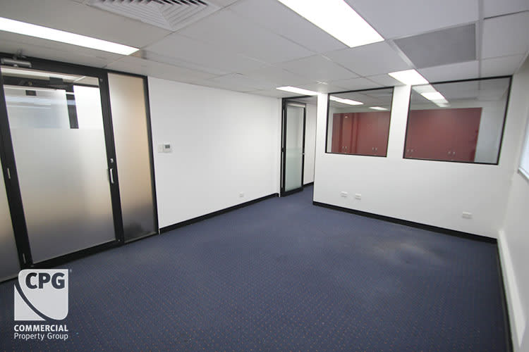 Click to view all images 11/432 Chapel Road Bankstown NSW 2200 - Image 3