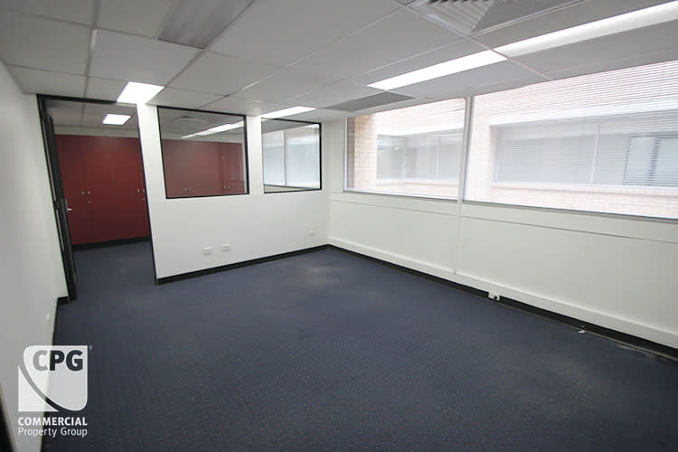 Click to view all images 11/432 Chapel Road Bankstown NSW 2200 - Image 2