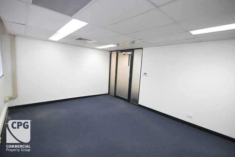 Click to view all images 11/432 Chapel Road Bankstown NSW 2200 - Image 3