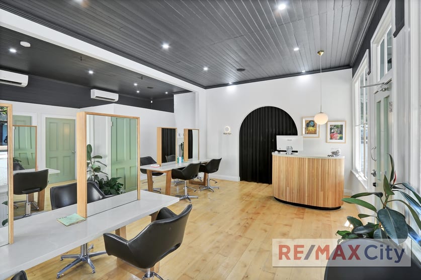 Click to view all images 206 Arthur Street Teneriffe QLD 4005 - Image 2