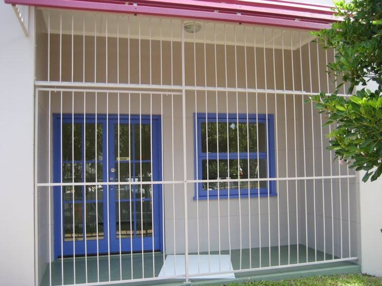 Click to view all images 50 Allen Street South Townsville QLD 4810 - Image 3