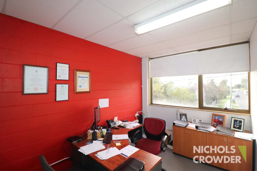 Click to view all images Level 1/50C Heatherhill Road Frankston VIC 3199 - Image 3