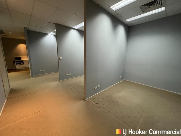 Click to view all images Penrith NSW 2750 - Image 1