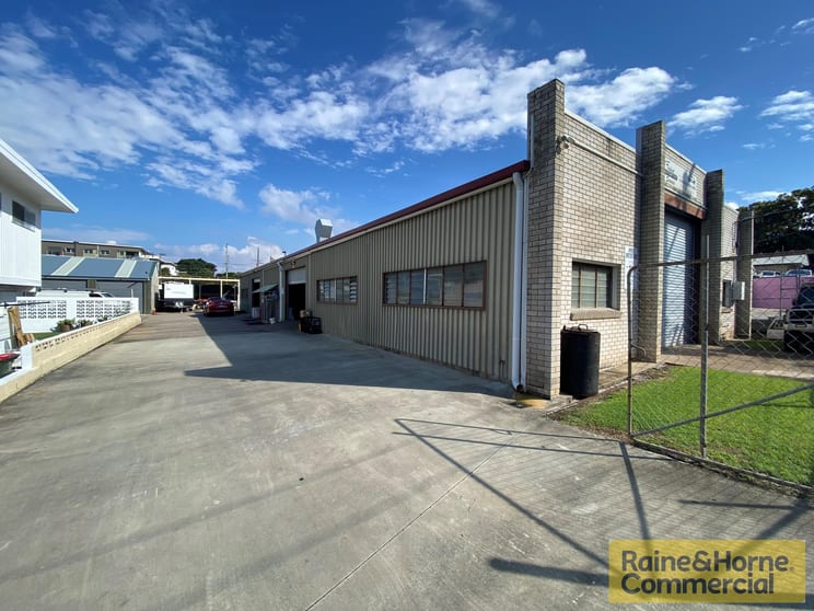Click to view all images 5 Sheehan Street Redcliffe QLD 4020 - Image 1