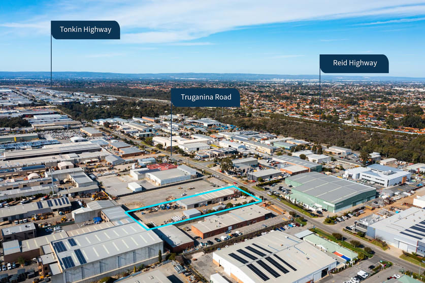 Click to view all images 29 Truganina Road Malaga WA 6090 - Image 3