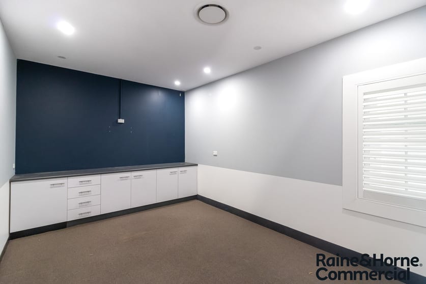 Click to view all images 4/52-60 George Street Parramatta NSW 2150 - Image 2
