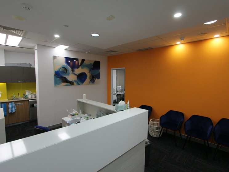 Click to view all images 2.13/4 Hyde Parade Campbelltown NSW 2560 - Image 2