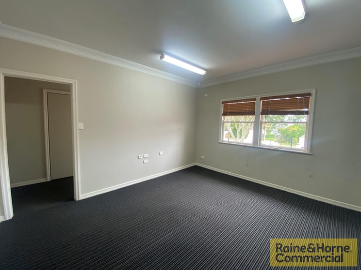 Click to view all images 9 Trout Street Ashgrove QLD 4060 - Image 2