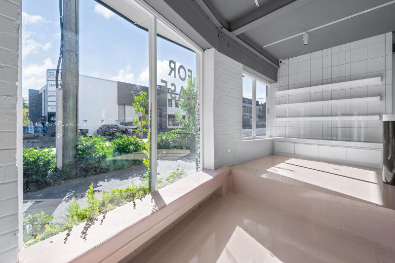 Click to view all images 29 Doggett Street Newstead QLD 4006 - Image 2