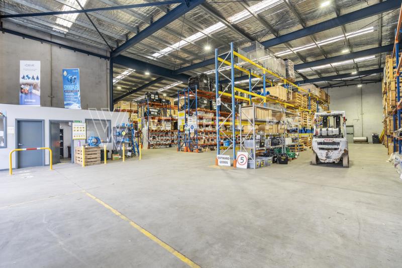 Click to view all images Smeaton Grange NSW 2567 - Image 2