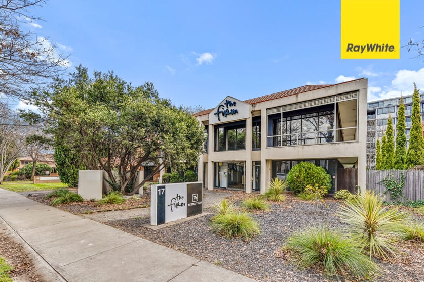 Click to view all images 17 Torrens Street Braddon ACT 2612 - Image 2