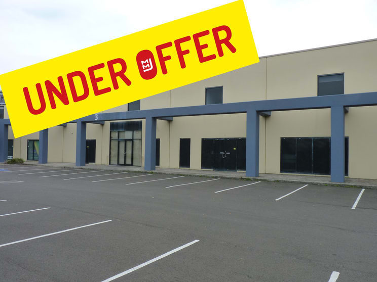 Click to view all images 3/243 Shellharbour Road Port Kembla NSW 2505 - Image 1