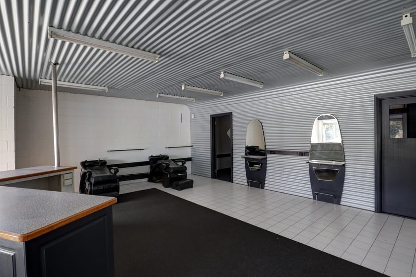 Click to view all images Shop 1/2 Prossers Forest Road Ravenswood TAS 7250 - Image 3