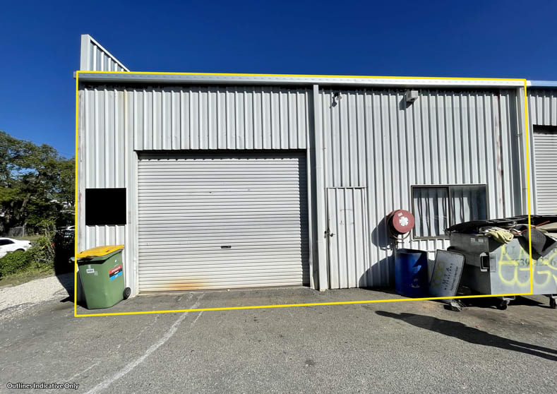 Click to view all images 1/1-3 Nesbit Street Southport QLD 4215 - Image 3