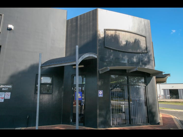 Click to view all images Unit 2/8 Smokebush Drive Davenport WA 6230 - Image 1