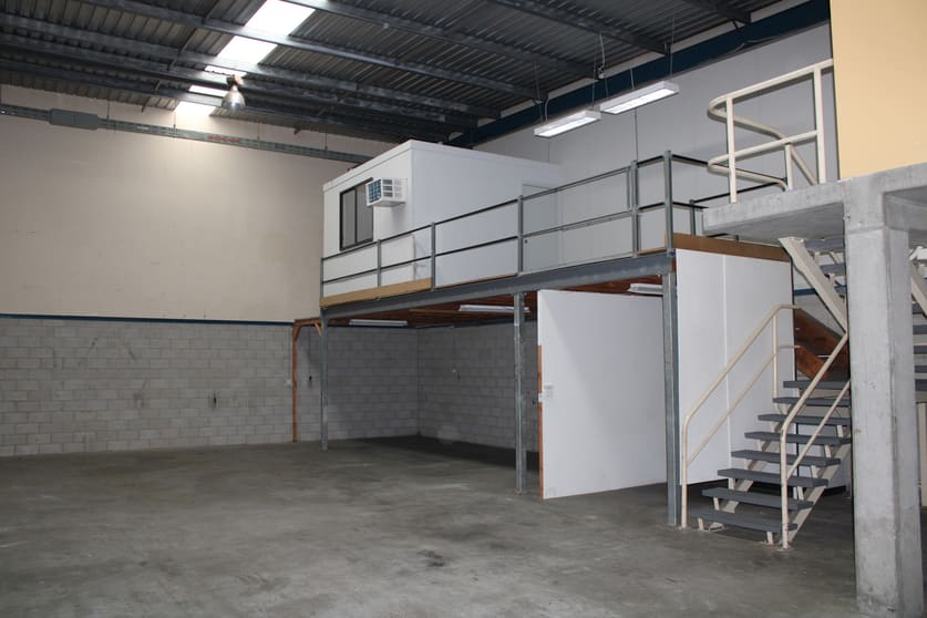 Click to view all images 20b/1 - 3 Endeavour Rd Caringbah NSW 2229 - Image 2
