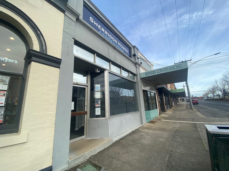 Click to view all images 60 Queen Street Warragul VIC 3820 - Image 3