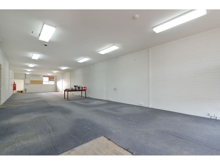 Click to view all images 222 Main Street Mornington VIC 3931 - Image 3