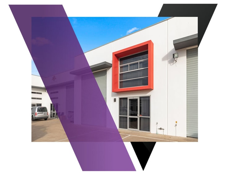 Click to view all images 4/6 Victory East Street Urangan QLD 4655 - Image 1