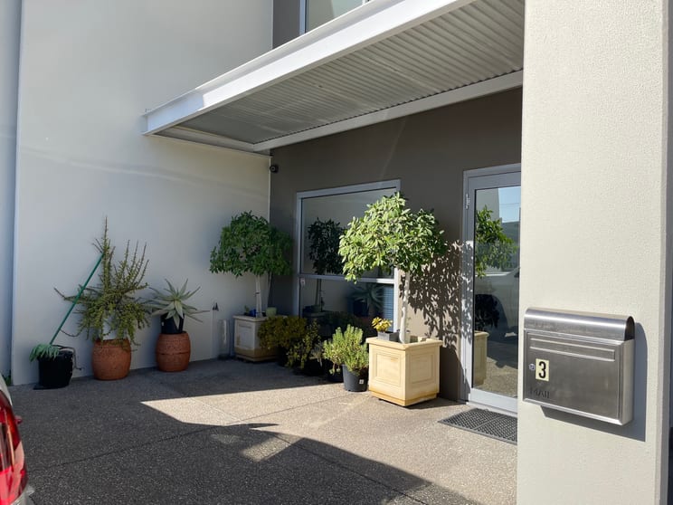 Click to view all images 3/1 Furniss Road Landsdale WA 6065 - Image 3