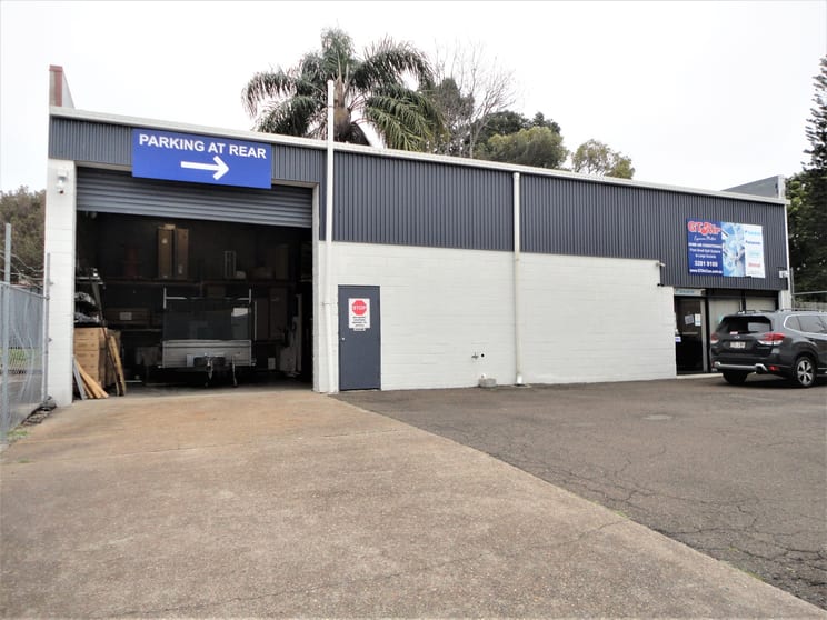 Click to view all images Shed B/264 Brisbane Street West Ipswich QLD 4305 - Image 1