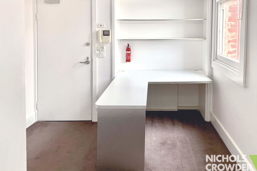 Click to view all images 2/305 Bay Street Brighton VIC 3186 - Image 3