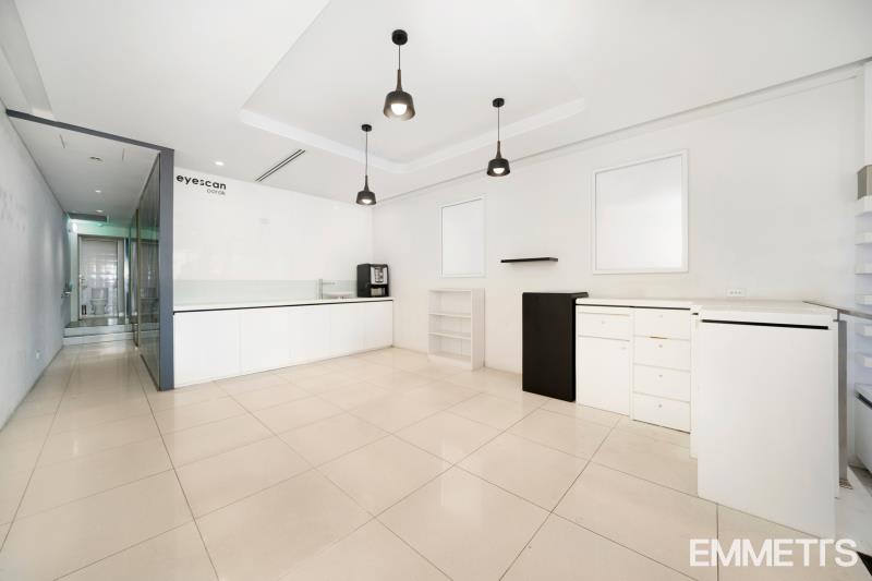 Click to view all images 469 Toorak Road Toorak VIC 3142 - Image 3