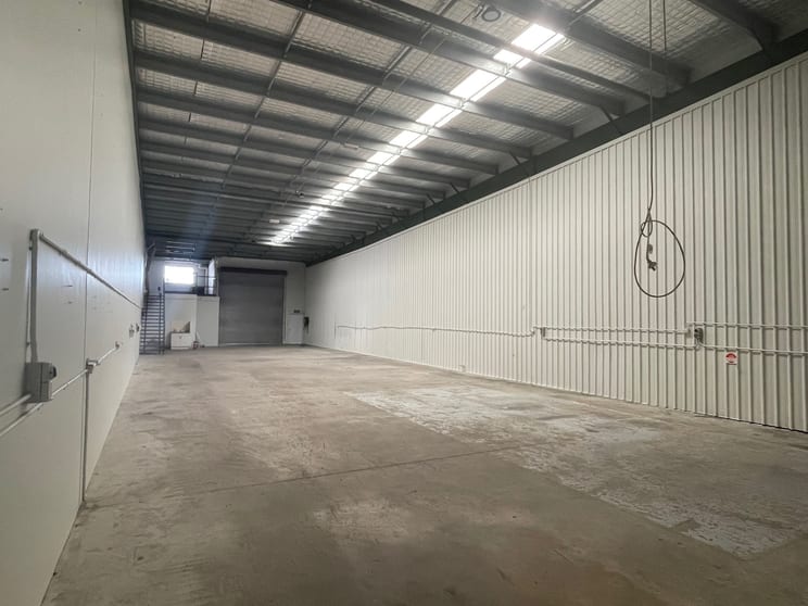 Click to view all images Unit 1/3 CHETWYND STREET Loganholme QLD 4129 - Image 2