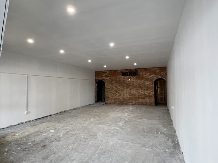 Click to view all images 39 Station Street Engadine NSW 2233 - Image 2