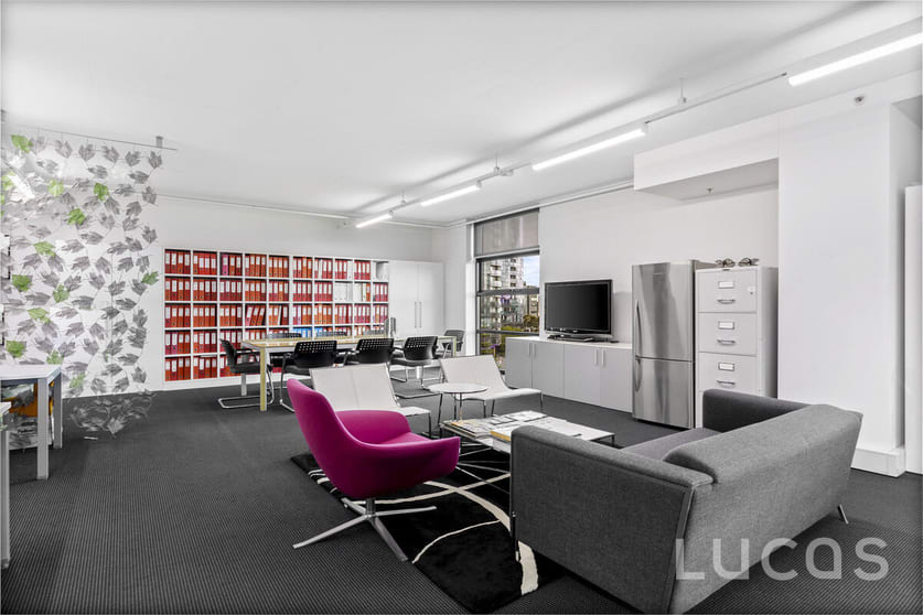 Click to view all images 406/198 Harbour Esplanade Docklands VIC 3008 - Image 2