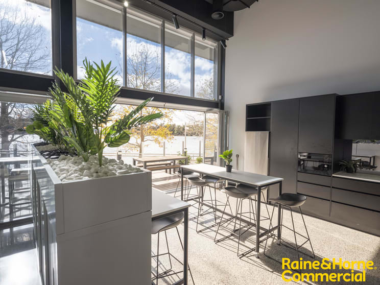 Click to view all images 6/114 Emu Bank Belconnen ACT 2617 - Image 3