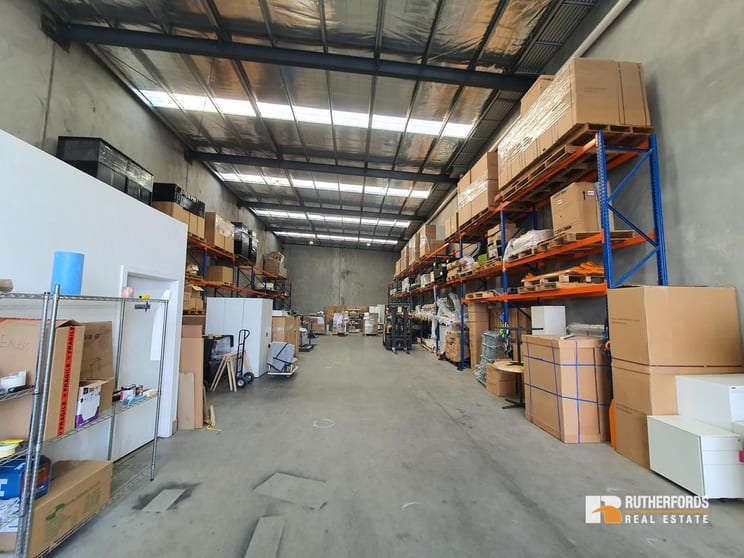 Click to view all images 1/7 Telley Street Ravenhall VIC 3023 - Image 3