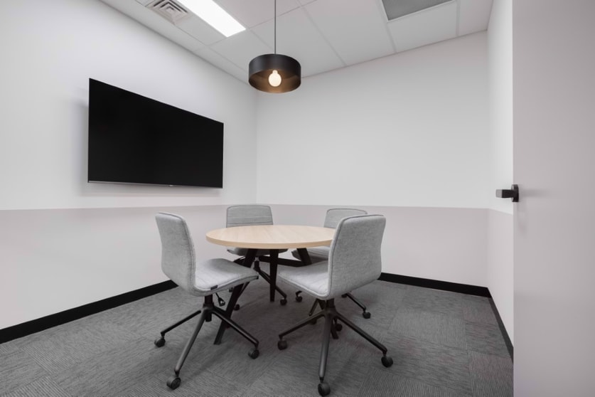 Click to view all images Waverley Square 541 Blackburn Road Mount Waverley VIC 3149 - Image 2