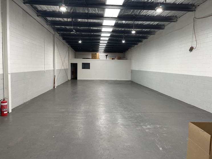 Click to view all images 45 Radford Road Reservoir VIC 3073 - Image 2