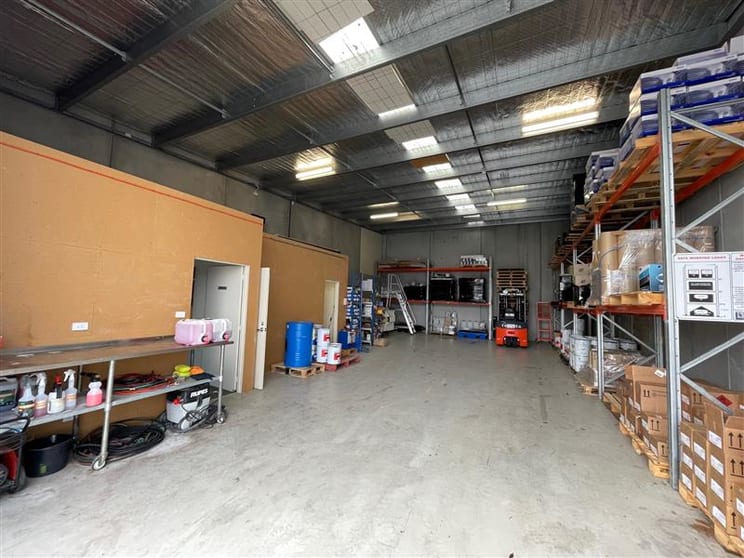 Click to view all images 12/11 Pearse Street Warragul VIC 3820 - Image 3