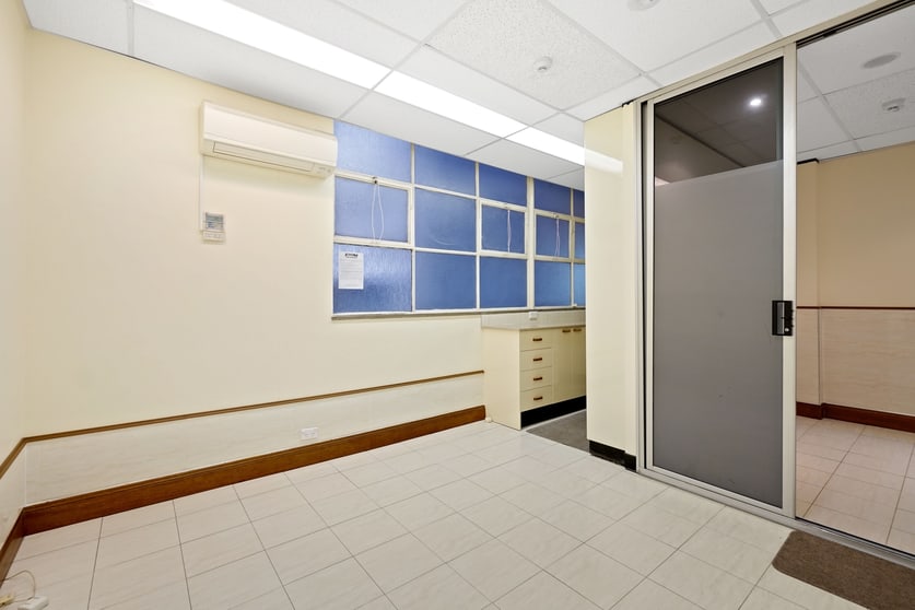 Click to view all images 12/229 Macquarie Street Sydney NSW 2000 - Image 1