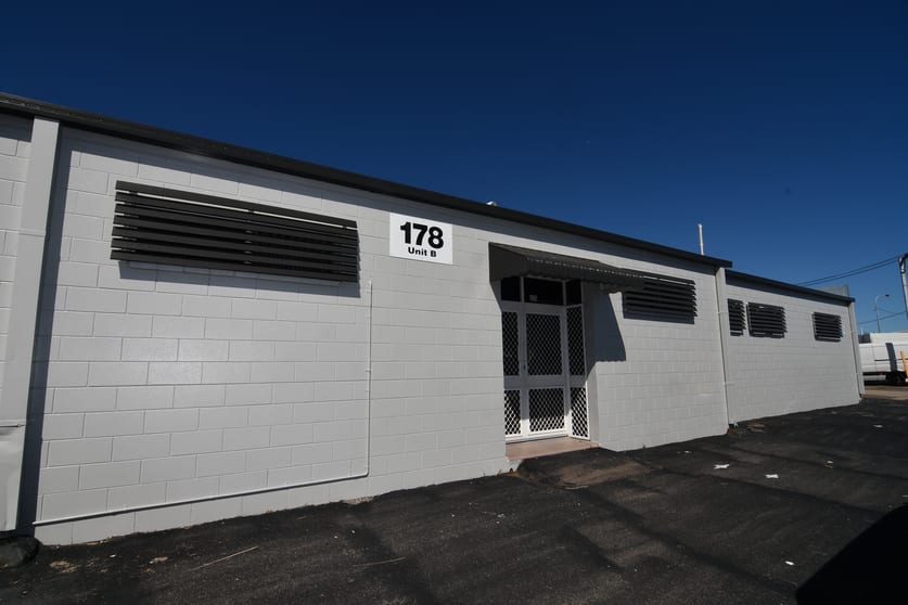 Click to view all images 178B Hugh Street Currajong QLD 4812 - Image 1