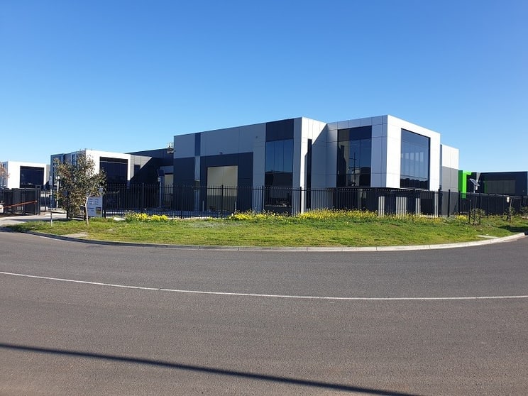 Click to view all images 27D Peterpaul Way Truganina VIC 3029 - Image 1