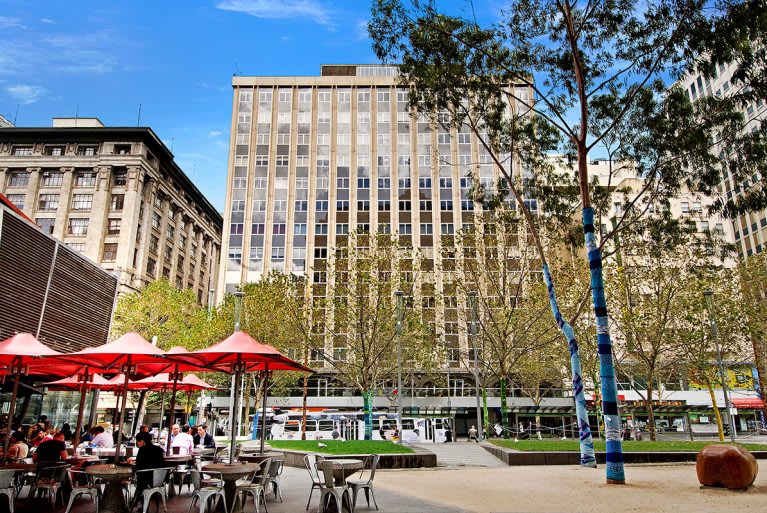 Click to view all images 1009/55 Swanston Street Melbourne VIC 3000 - Image 1
