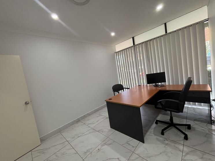 25/39 Earl st Merrylands NSW 2160 - Image 2