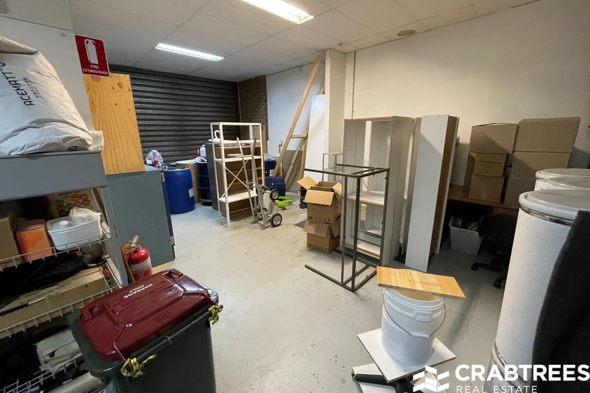 Click to view all images 1b/2 Jacks Road Oakleigh South VIC 3167 - Image 3