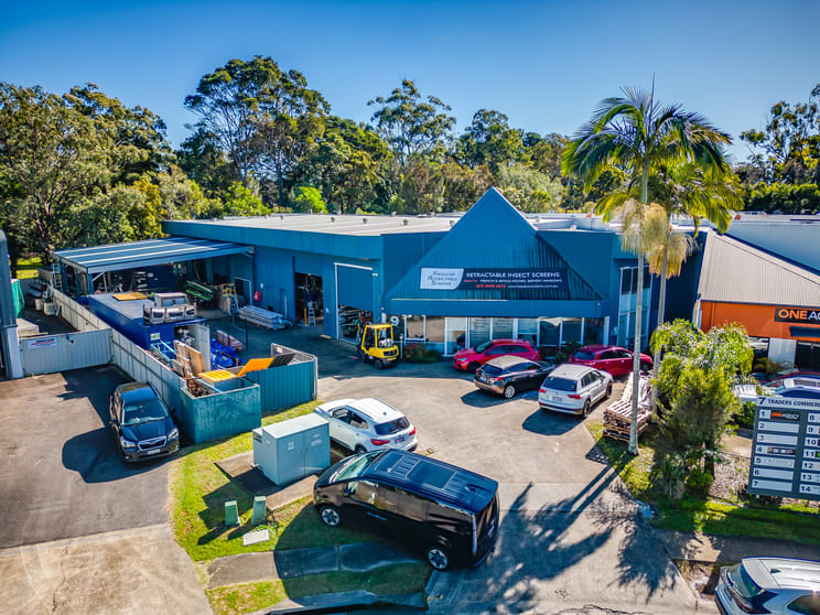 Click to view all images 9 Traders Way Currumbin Waters QLD 4223 - Image 2