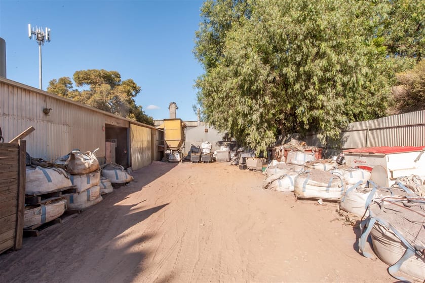 Click to view all images 18 Wiley Street Elizabeth South SA 5112 - Image 3