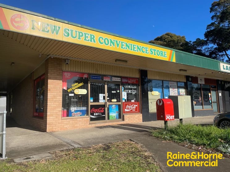 Click to view all images 2/60 Lakedge Avenue Berkeley Vale NSW 2261 - Image 1