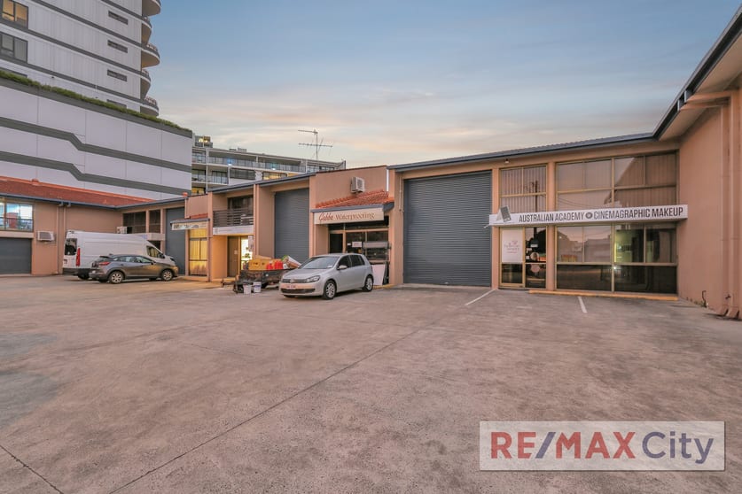 Click to view all images 5/78 Logan Road Woolloongabba QLD 4102 - Image 1