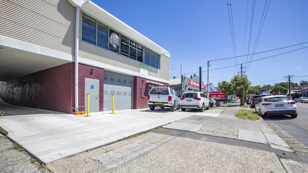 Click to view all images 2/73 Winbourne Road Brookvale NSW 2100 - Image 2