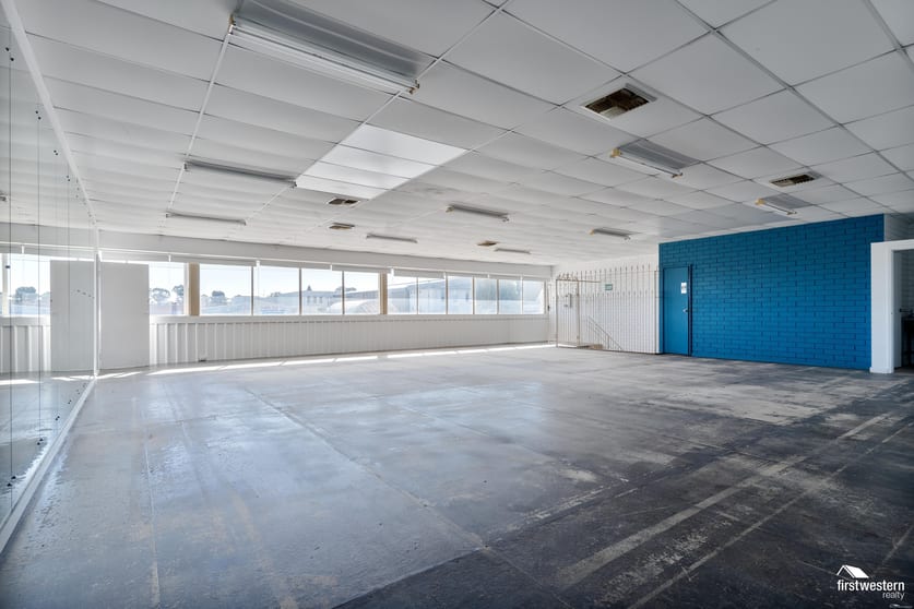 Click to view all images 11/14 Dellamarta Road Wangara WA 6065 - Image 2